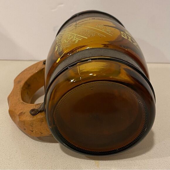 Vintage Six Flags Brown Barrel Mug - Siesta Ware Style - Picture 5 of 5